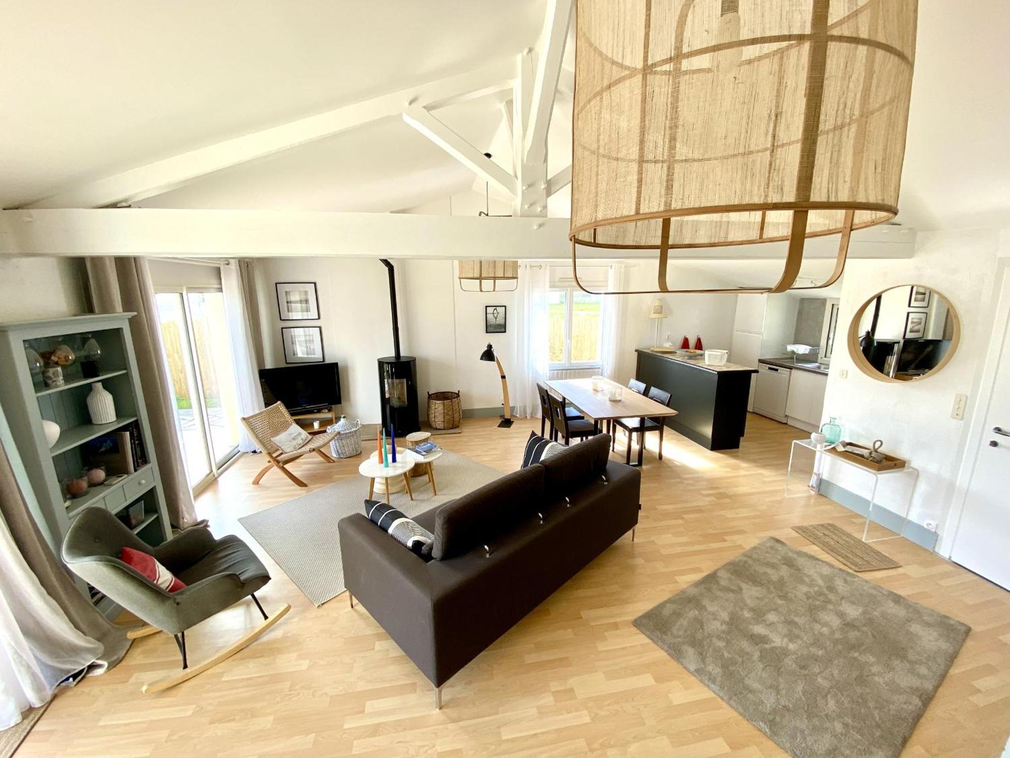 L Oiseau Villa *